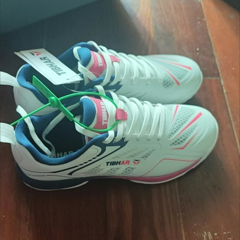 Scarpe da Tennis di Marca di L - Table Tennis Court recensione e prezzo